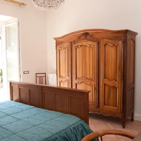 Bed & Breakfast Strampelli 3*