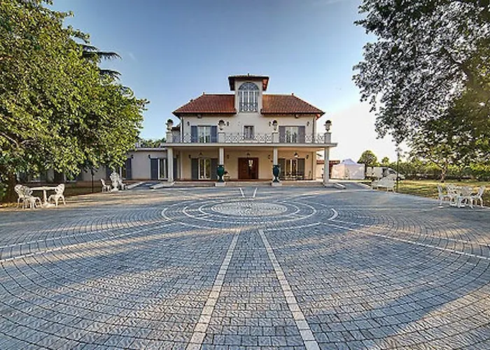 Strampelli Panzió Pomezia